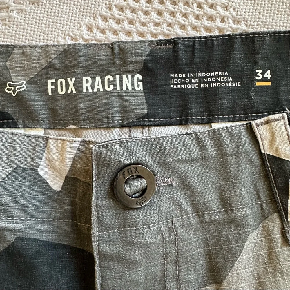 Fox Racing Slambozo Black/Grey Camo Men’s Cargo Shorts 34-Utility Gorpcore - Picture 5 of 9